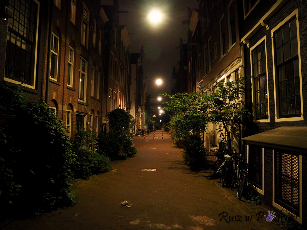 Amsterdam nocą